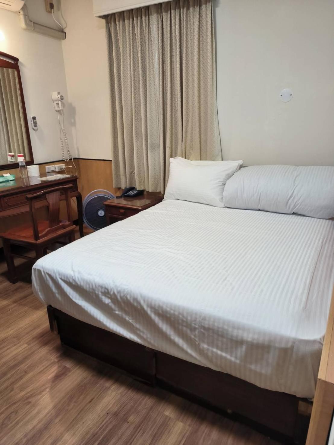 丸松商旅 Hotel Miaoli Luaran gambar
